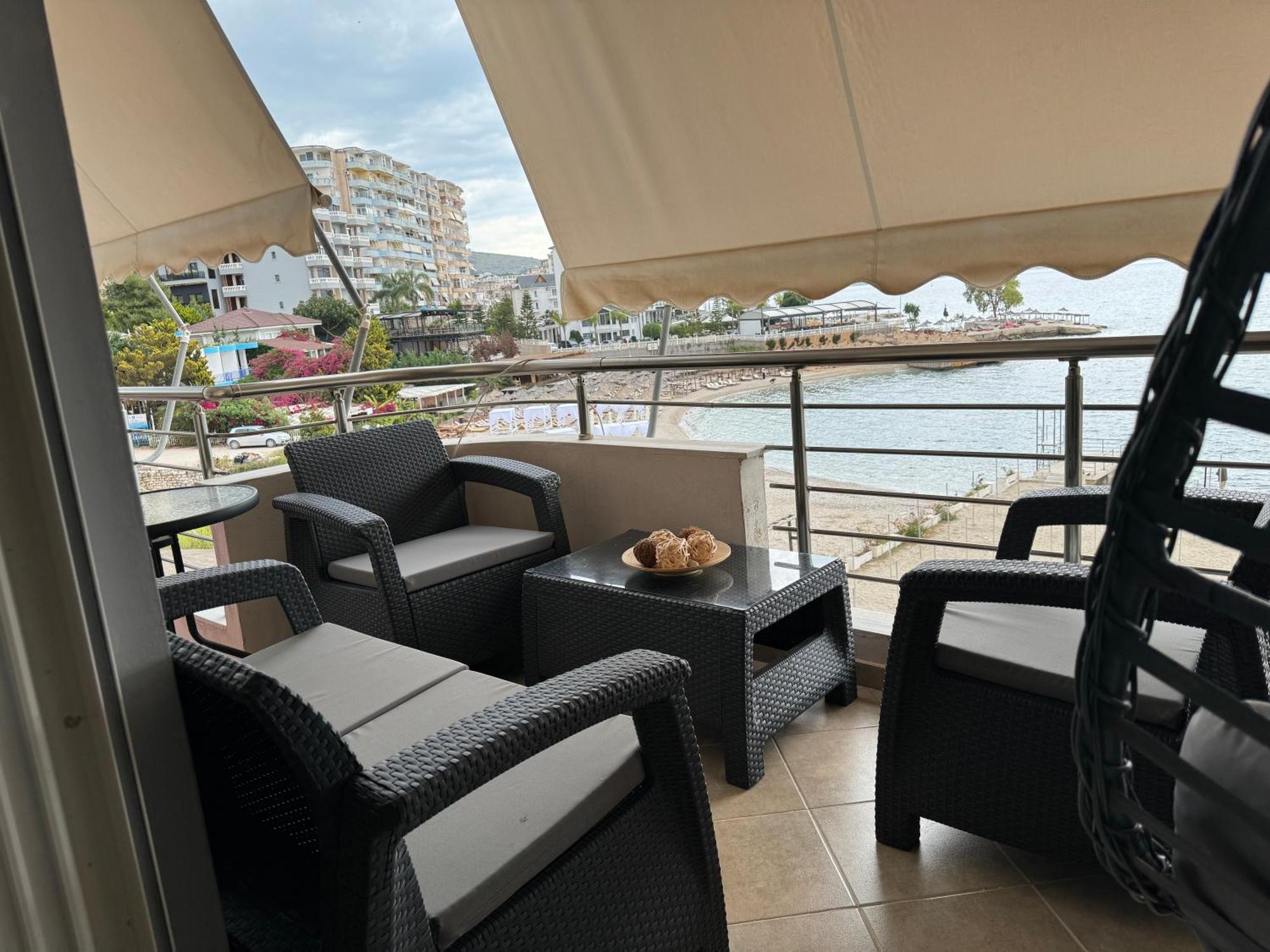 Leon Sea View Apartment Saranda Dış mekan fotoğraf